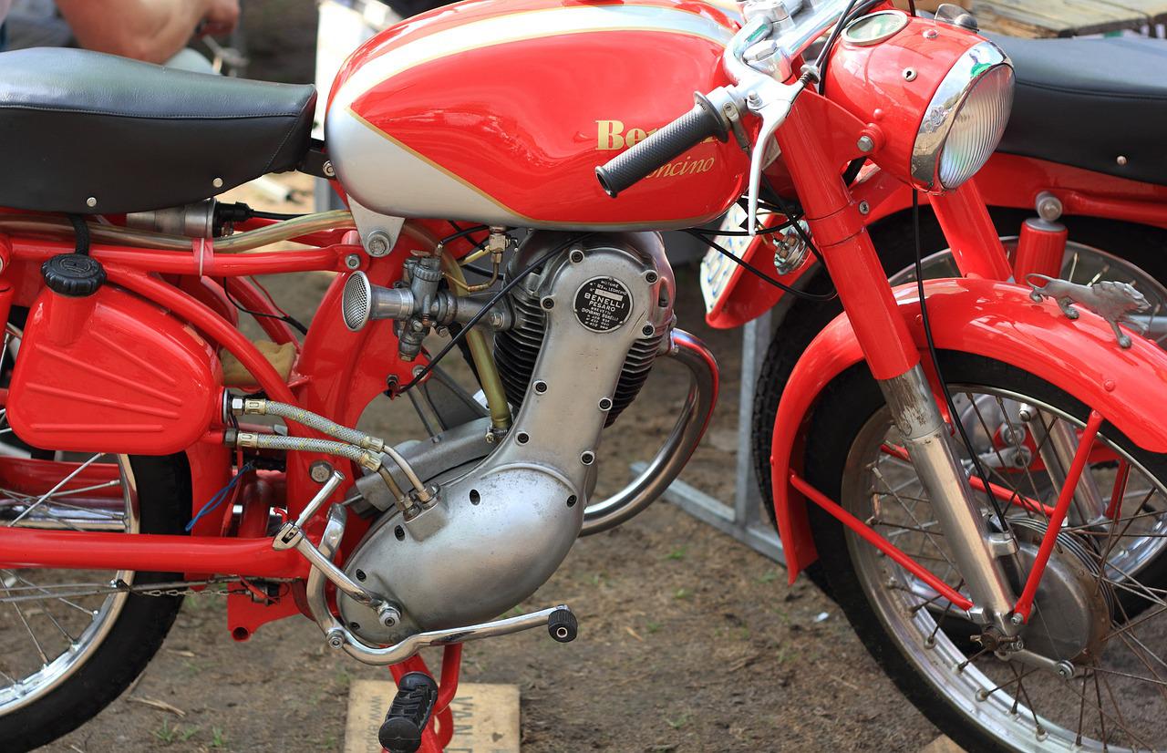 Benelli Oldtimer Motorrad Mofa kaufen verkaufen