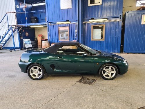 Händlerfahrzeug MG TF MGF 1,8i - Topzustand! Baujahr BJ 03/1997