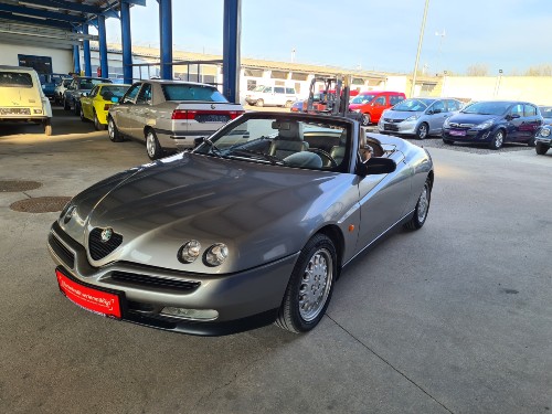 Alfa Romeo Spider in Originalzustand Baujahr BJ 11/1995