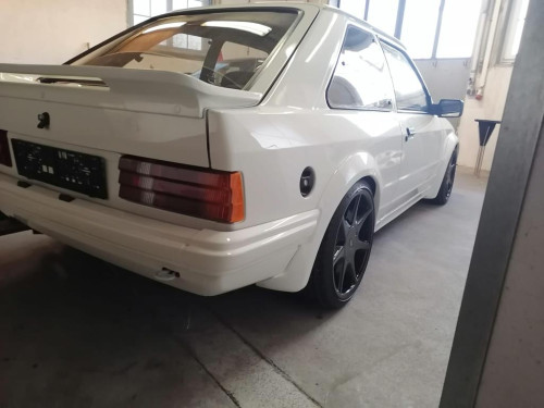 Ford Escort in Originalzustand Baujahr BJ 04/1985