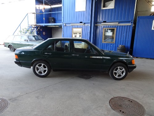Oldtimer Mercedes Benz 190 Automatik - neues Pickerl! Baujahr BJ 10/1983
