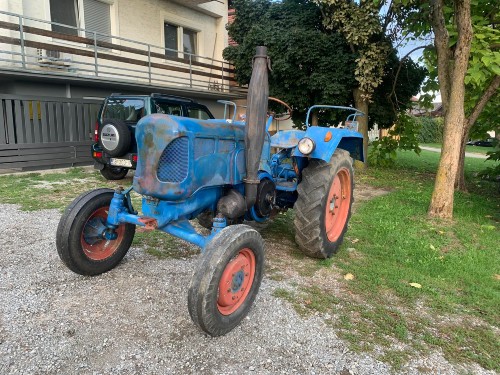 Lanz Bulldog D2416 in rostfreiem Zustand sucht neuen Besitzer Baujahr BJ 03/1957