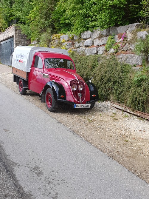 Peugeot 202 UH Oldtimer in gutem Zustand abzugeben Baujahr BJ 09/1947