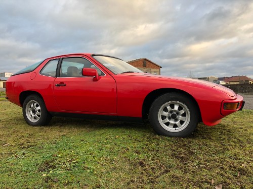 Porsche 924 in Originalzustand wenig gelaufen Baujahr BJ 04/1984