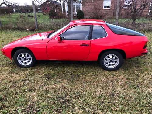 Porsche 924 in Originalzustand wenig gelaufen Baujahr BJ 04/1984