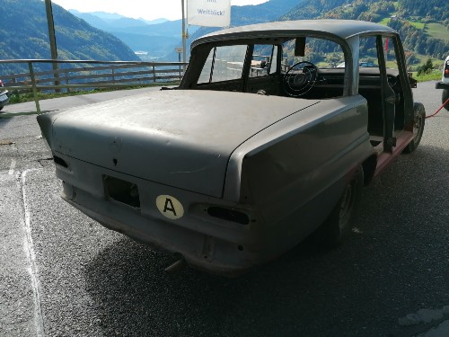 Teilespender Mercedes Benz Heckflosse 190 Dc 2.0 lt zu verkaufen Baujahr BJ 06/1962