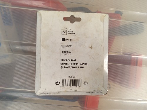 Fahrwerk abzugeben Baujahr BJ -