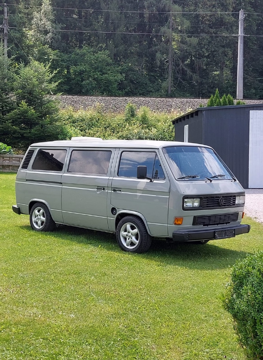 VW T3 253 Kombi mit Wohneinrichtung in Originalzustand Baujahr BJ 12/1986