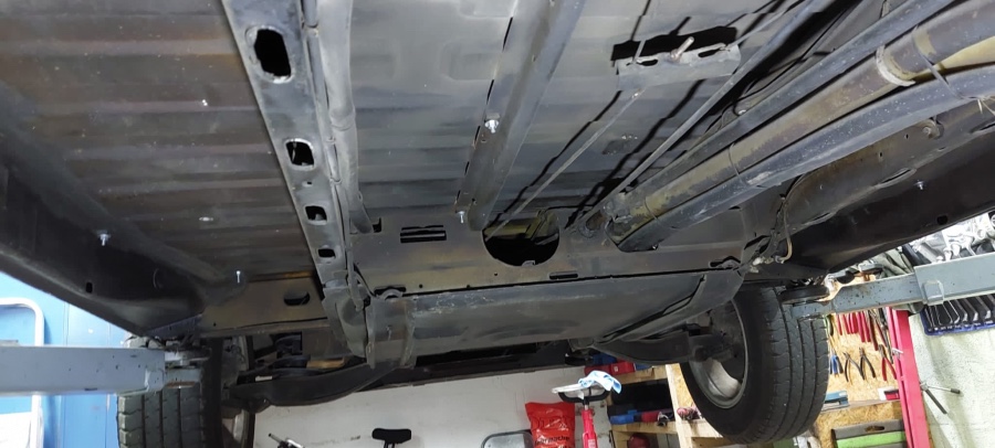 VW T3 253 Kombi mit Wohneinrichtung in Originalzustand Baujahr BJ 12/1986