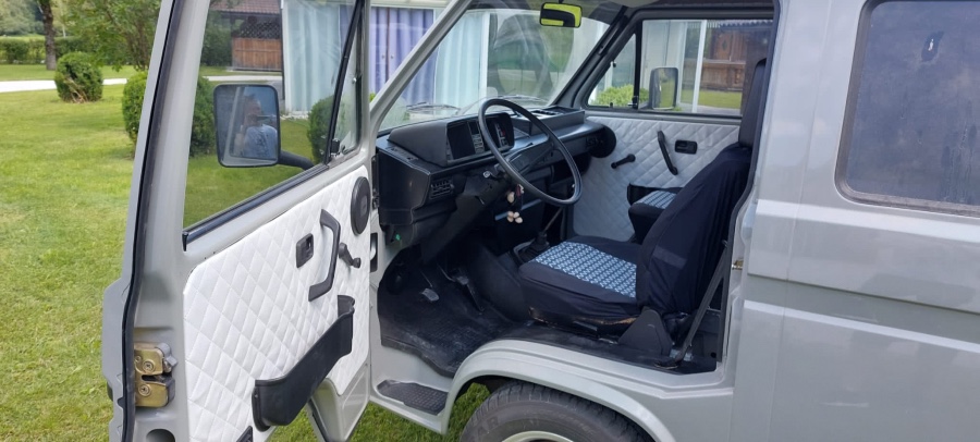 VW T3 253 Kombi mit Wohneinrichtung in Originalzustand Baujahr BJ 12/1986