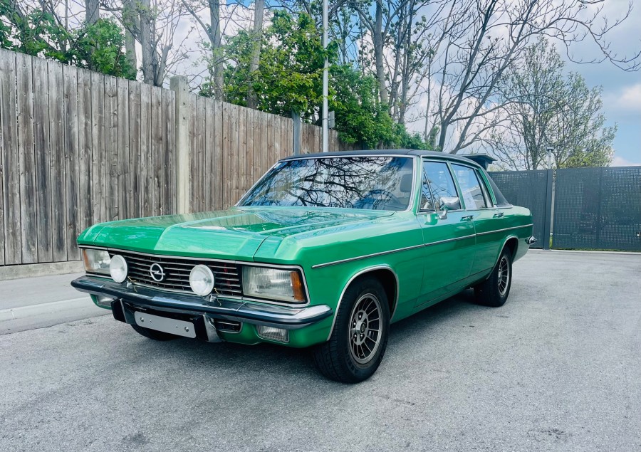 Klassiker Opel Diplomat in gebrauchtem Zustand Baujahr BJ 08/1977