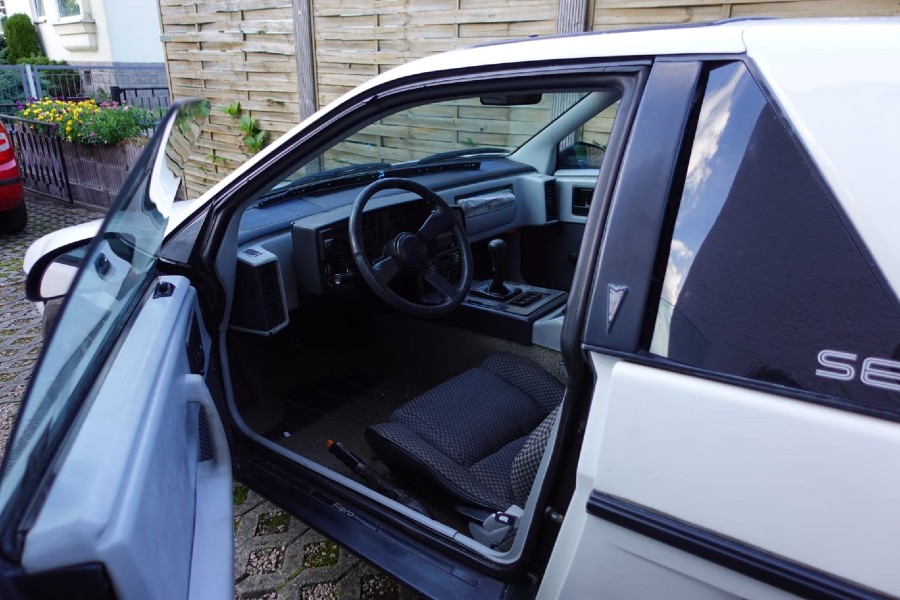 Historisch zugelassen: Pontiac Fiero gut erhalten Baujahr BJ 05/1985