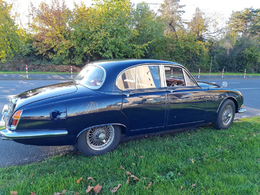 1966er Jaguar S-Type in gutem Zustand abzugeben mit gültigem Pickerl Baujahr BJ 01/1966