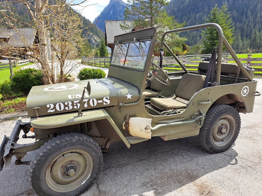 Jeep Willys in gutem Zustand abzugeben Baujahr BJ 04/1956