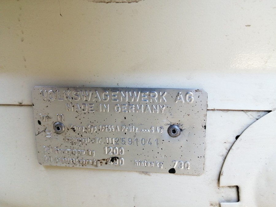 VW Käfer in gutem Zustand abzugeben sucht neuen Besitzer Baujahr BJ 03/1971