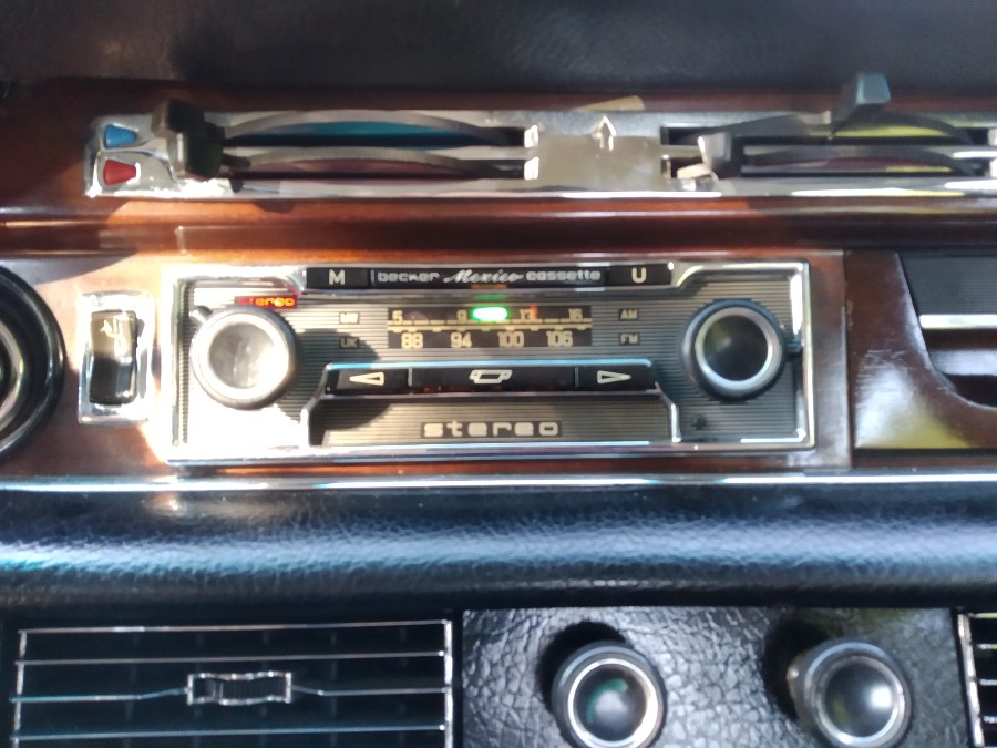 Mercedes Benz 280 SE/8 in gutem Zustand abzugeben abzugeben Baujahr BJ 03/1971