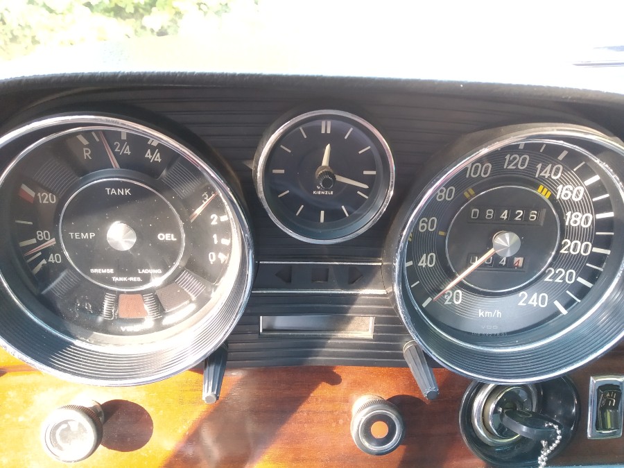 Mercedes Benz 280 SE/8 in gutem Zustand abzugeben abzugeben Baujahr BJ 03/1971