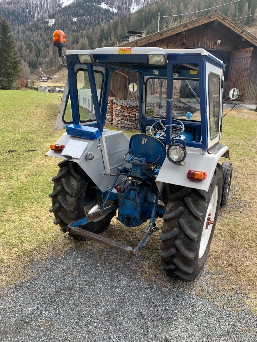 Zu verkaufen: Ford 2000 in Originalzustand Baujahr BJ 12/1972