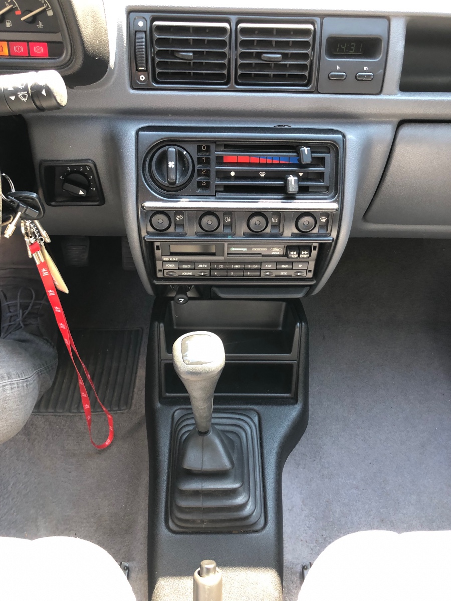 Historisch zugelassen: Ford sonstige Modelle in Originalzustand Baujahr BJ 04/1991