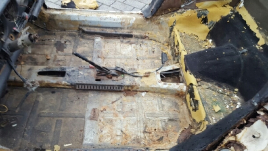 Karosserieteile für Porsche 911 zu verkaufen Baujahr BJ -