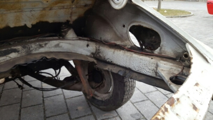 Karosserieteile für Porsche 911 zu verkaufen Baujahr BJ -