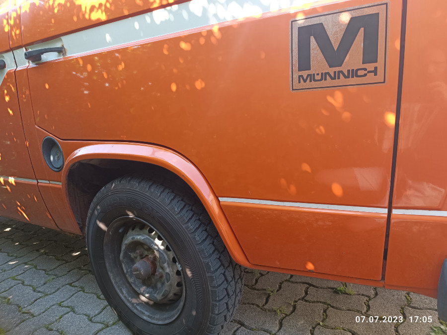 Oldtimer VW T3 in gebrauchtem Zustand wenig gelaufen Baujahr BJ 07/1981