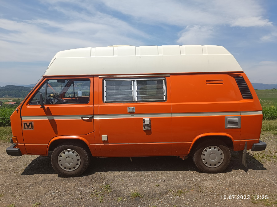 Oldtimer VW T3 in gebrauchtem Zustand wenig gelaufen Baujahr BJ 07/1981