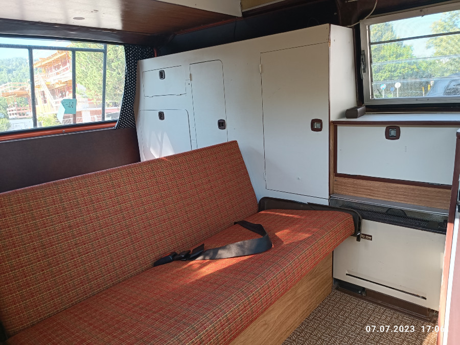 Oldtimer VW T3 in gebrauchtem Zustand wenig gelaufen Baujahr BJ 07/1981