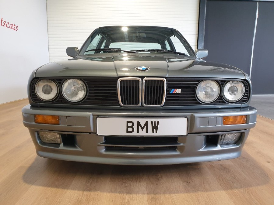 Zu verkaufen: BMW 3er 320iS E30 (M3) in Top Zustand Baujahr BJ 01/1988