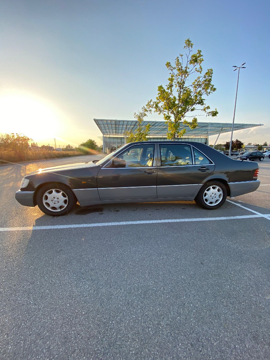 Youngtimer Mercedes Benz S-Klasse SEL 600 in rostfreiem Zustand Baujahr BJ 10/1993