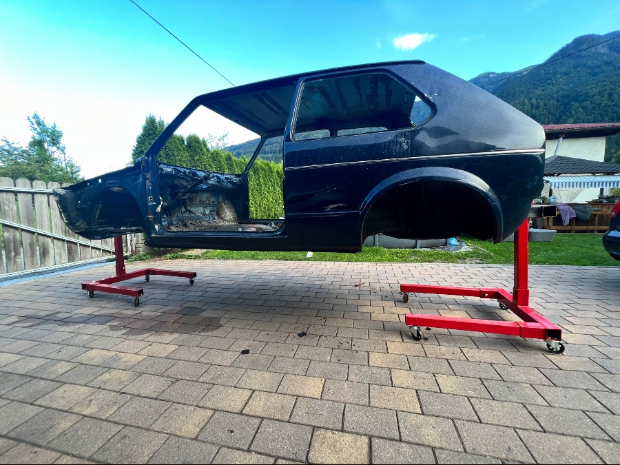 Klassiker VW Golf 1 in gebrauchtem Zustand Baujahr BJ 12/1901