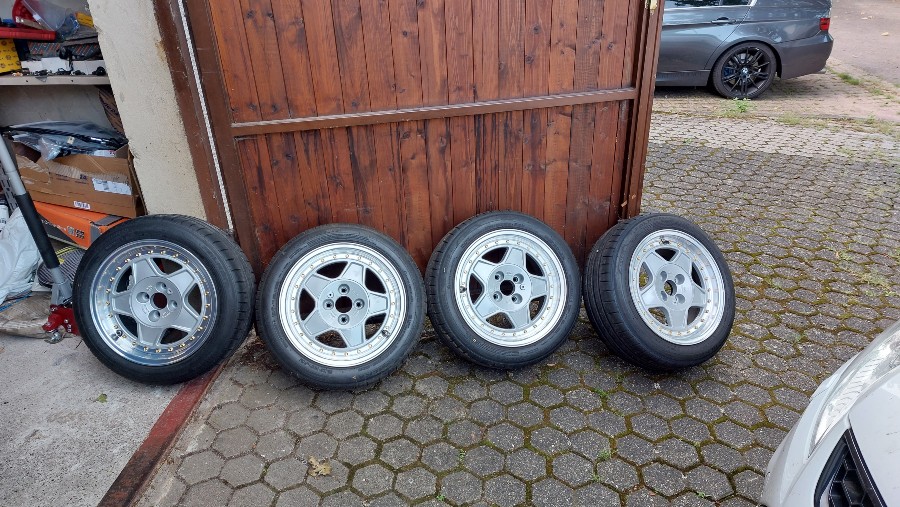 Felgen & Reifen abzugeben Baujahr BJ -