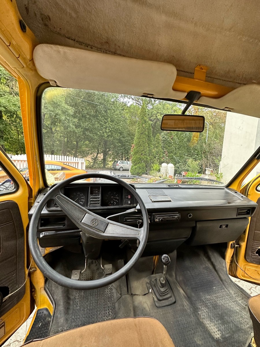 VW T3 in rostfreiem Zustand abzugeben Baujahr BJ 06/1982