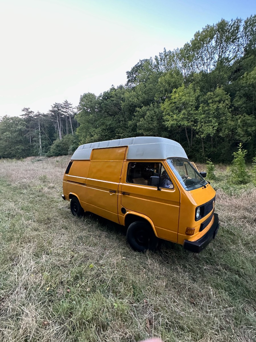 VW T3 in rostfreiem Zustand abzugeben Baujahr BJ 06/1982