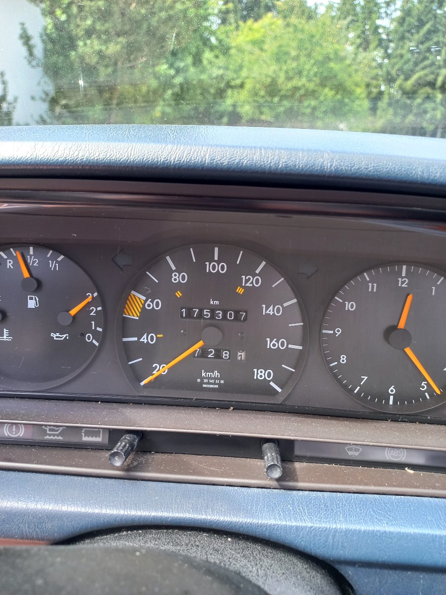 Mercedes Benz 190 W201D/A Limousine in Originalzustand inkl. Pickerl Baujahr BJ 03/1991