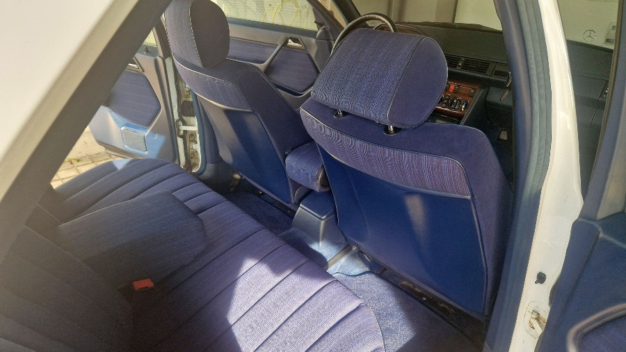 1989er Mercedes Benz E-Klasse 260E 4matic in gutem Zustand abzugeben Baujahr BJ 04/1989