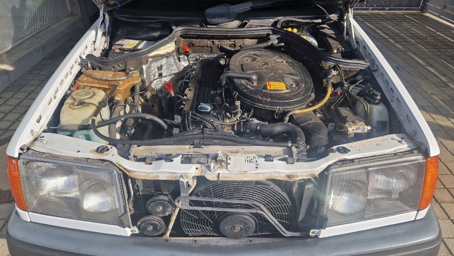 1989er Mercedes Benz E-Klasse 260E 4matic in gutem Zustand abzugeben Baujahr BJ 04/1989