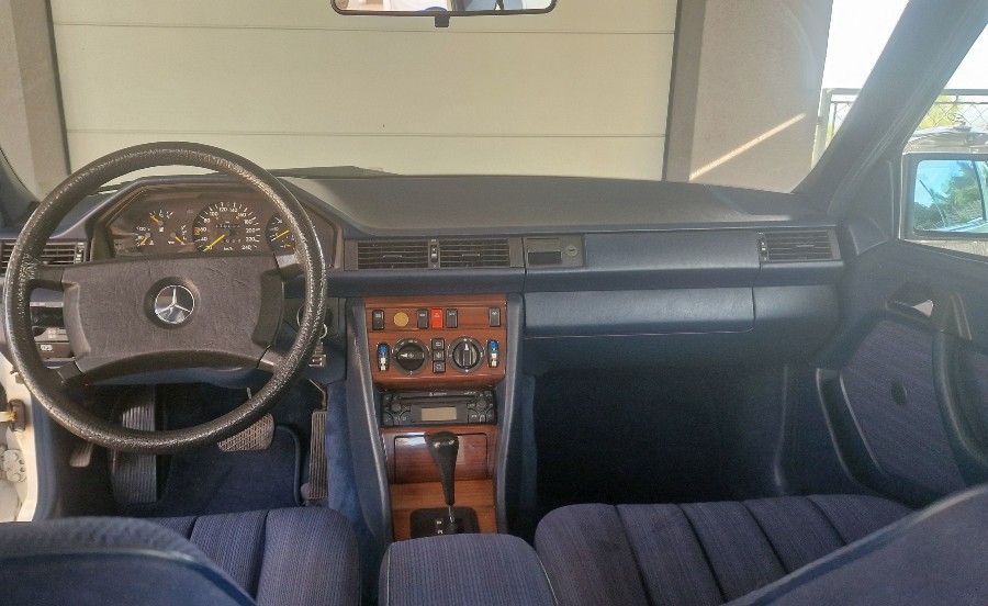 1989er Mercedes Benz E-Klasse 260E 4matic in gutem Zustand abzugeben Baujahr BJ 04/1989