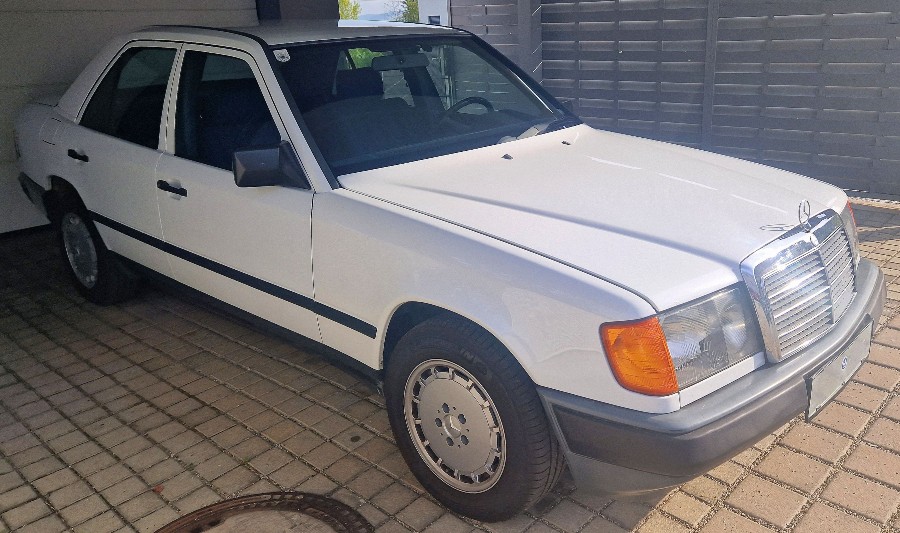 1989er Mercedes Benz E-Klasse 260E 4matic in gutem Zustand abzugeben Baujahr BJ 04/1989