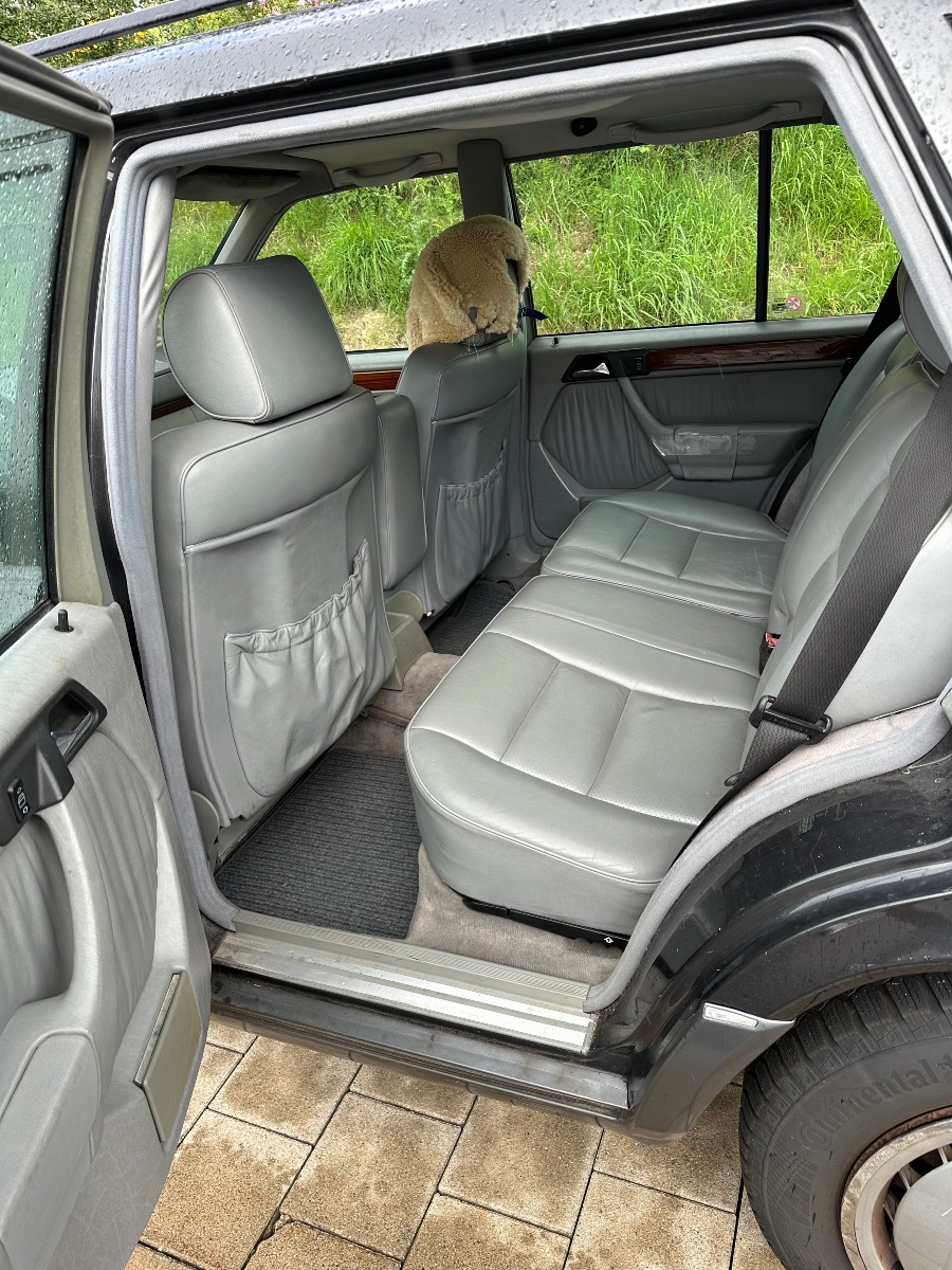 Klassiker Mercedes Benz 300 TE 4-matic guter Zustand Baujahr BJ 03/1991