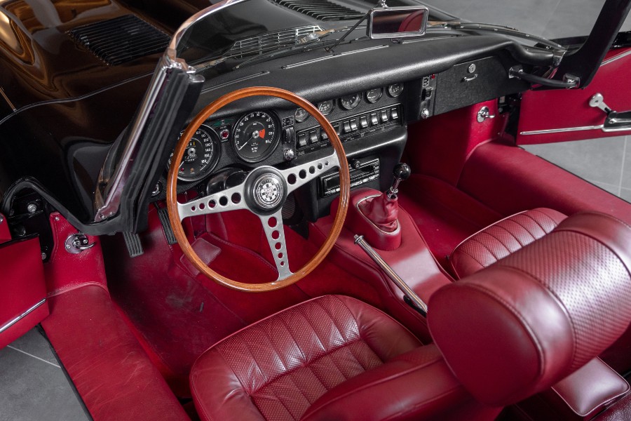 Oldtimer Jaguar E-Type Spider II serie in perfektem Zustand Baujahr BJ 08/1968