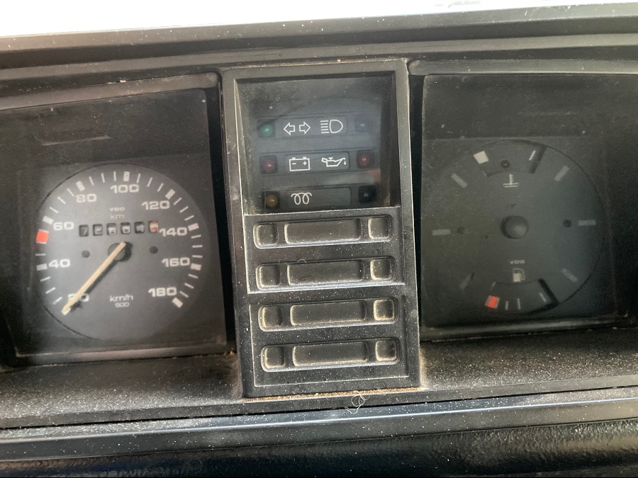 Zu verkaufen: VW T3 in gutem Zustand abzugeben Baujahr BJ 06/1989