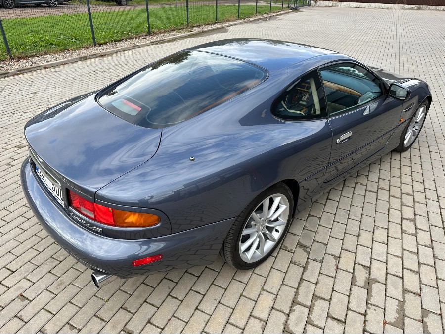 Aston Martin Baujahr BJ 07/2002