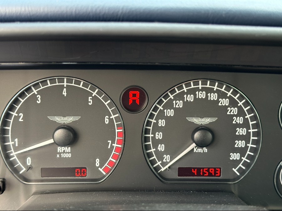 Aston Martin Baujahr BJ 07/2002