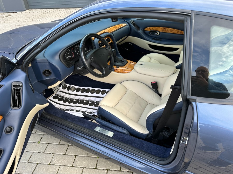 Aston Martin Baujahr BJ 07/2002