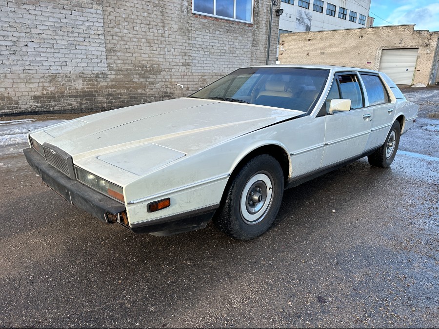 Aston Martin Lagonda Baujahr BJ 07/1982