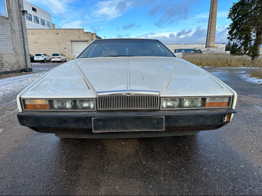 Aston Martin Lagonda Baujahr BJ 07/1982