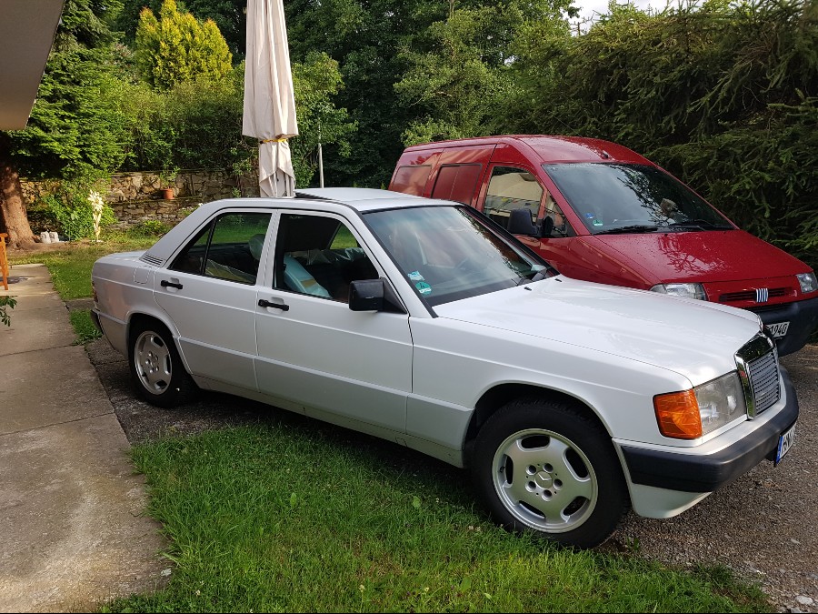 Oldtimer Mercedes Benz 190 W201 guter Zustand Baujahr BJ 08/1992