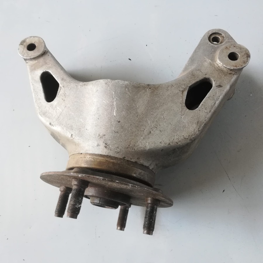 Für Maserati sonstige Modelle Hinterachse abzugeben Baujahr BJ -