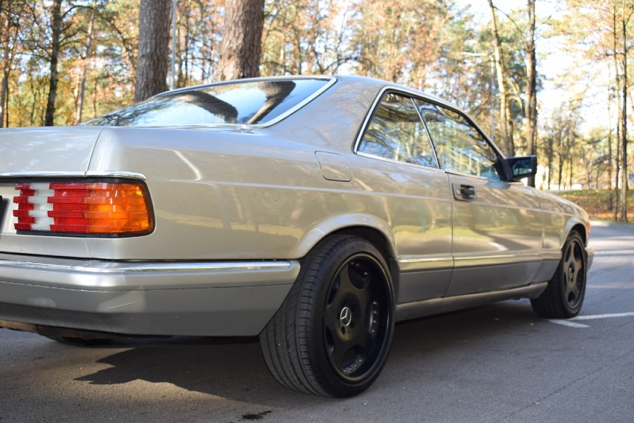 Mercedes Benz 560 Baujahr BJ 01/1988